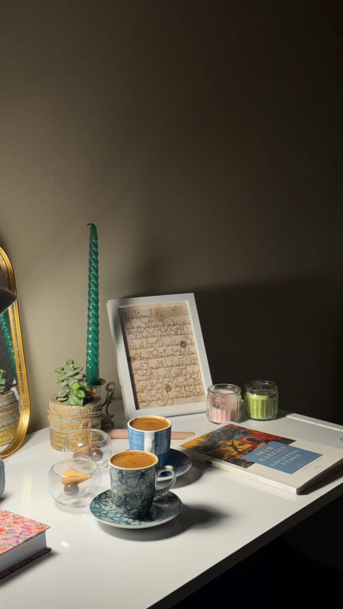 The data looks strong — but real life tells a different story. How the AI boom enriches few and leaves households behind